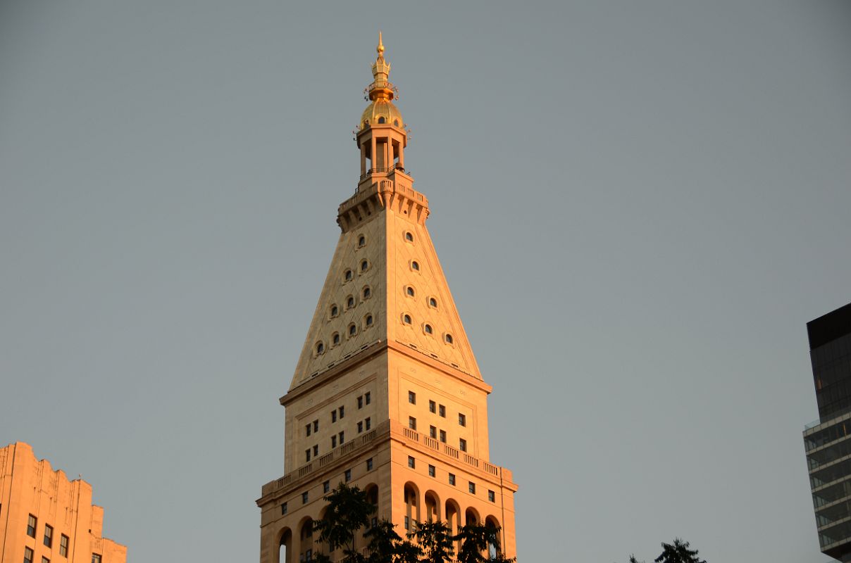 10-05 Met Life Tower Is Modeled After The Campanile in Venice Italy At Sunset New York Madison Square Park